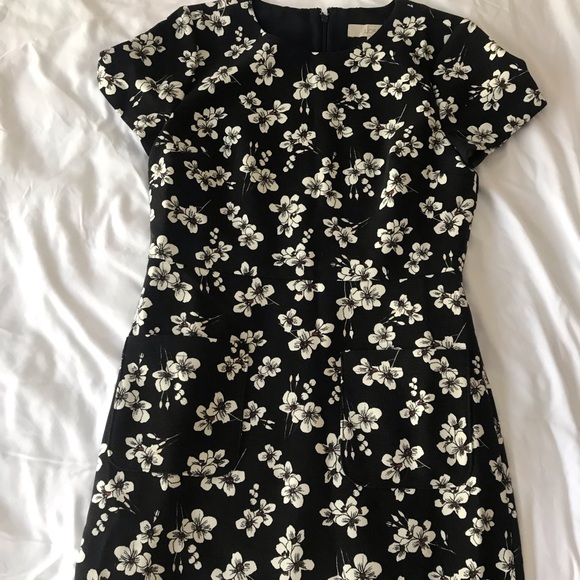LOFT Magnolia Patch Pocket Dress - Picture 1 of 2